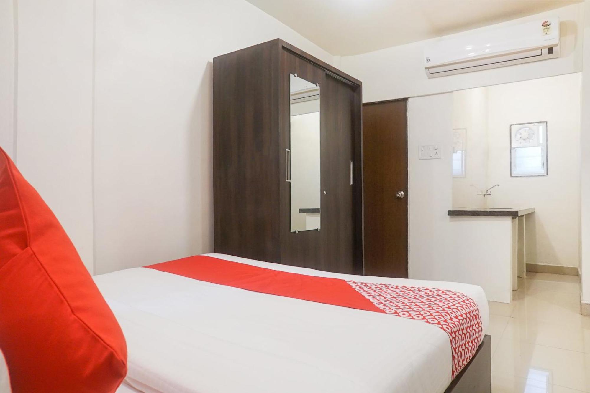 Hotel Super O River View Near Shaniwar Wada 4*